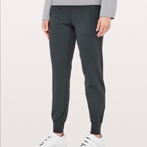 Lululemon Align Jogger 28” Size 6 in Melanite